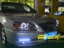 现代伊兰特老款 改装奥迪Q5原厂小糸双光透镜 天使眼