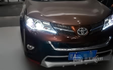丰田RAV4 大灯改装小糸Q5双光透镜、飞利浦XV氙气灯泡、澳兹姆安定器、泪眼
